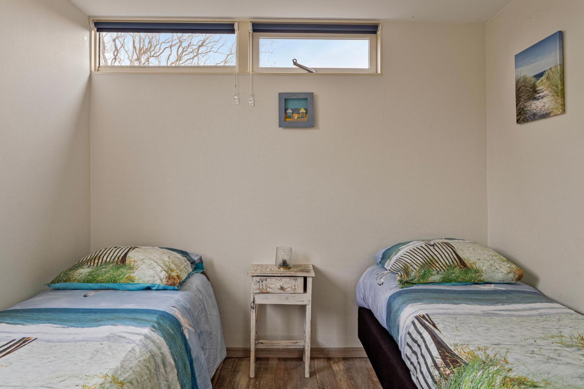Vakantiehuisje In Ouddorp Dichtbij Het Strand Esterno foto