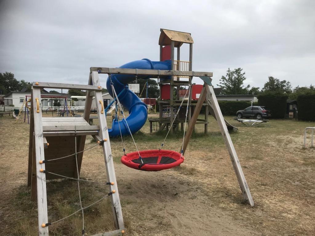 Vakantiehuisje In Ouddorp Dichtbij Het Strand Esterno foto